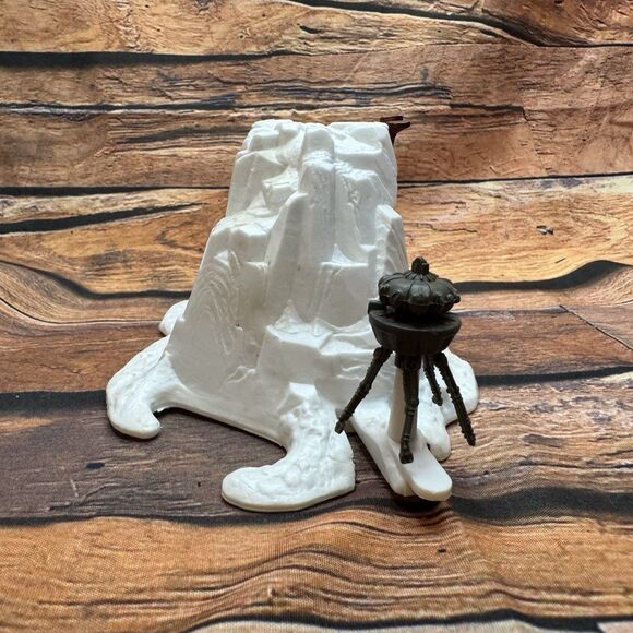 Vintage 1982 Kenner Star Wars Micro Collection Hoth Wampa Cave Playset Empire - Picture 2 of 12